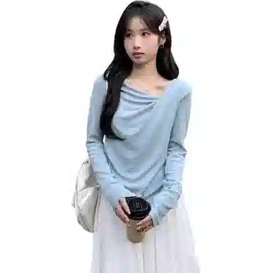 MUCCHIC T