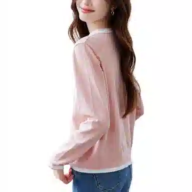 曲韩 圆领套头珍珠上衣休闲时尚百搭显瘦针织衫 女款