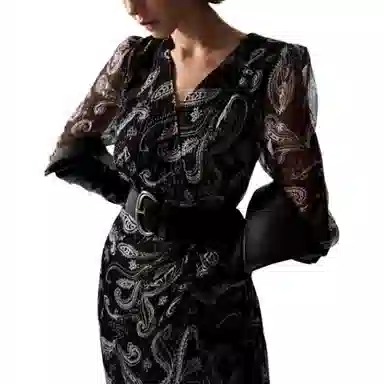 KARL LAGERFELD FW25 V