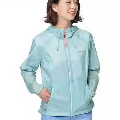 探路者 户外运动休闲轻薄连帽防晒服 女款 粉蓝