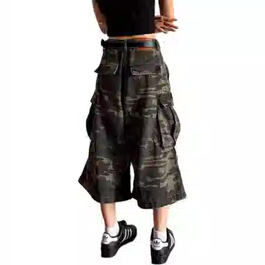 M JEANS STUDIOS 7