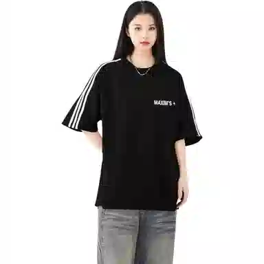 maxim's de paris logoT