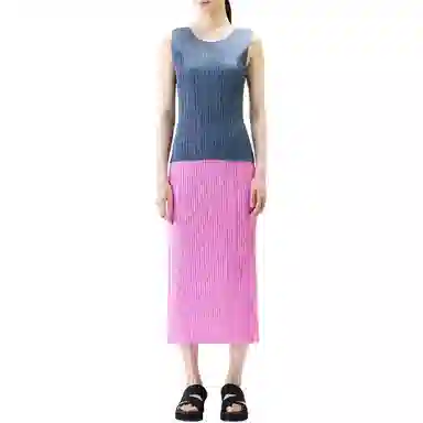 PLEATS PLEASE ISSEY MIYAKE