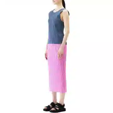 PLEATS PLEASE ISSEY MIYAKE