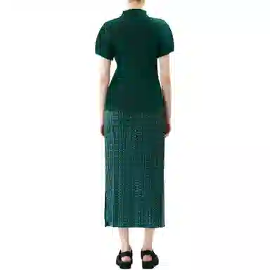 PLEATS PLEASE ISSEY MIYAKE