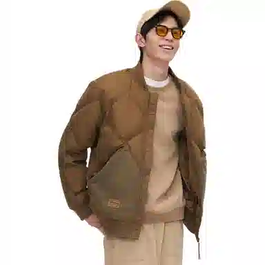 波司登 无帽立领加厚短款羽绒服 男款