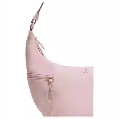 lululemon Slouchy 6L