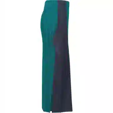 PLEATS PLEASE ISSEY MIYAKE