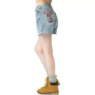鬼洗 金鱼姬前开岔时尚潮流松弛低腰牛仔短裤 女款