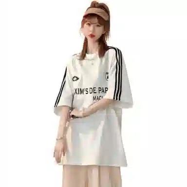 maxim's de paris logoT