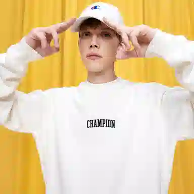 Champion FW22 Rochester c-logo