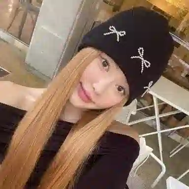 恩僾德 酷比鎏金蝴蝶结针织显脸高颜值小众复古黑冷帽 聚酯纤维 绒线帽 男女同款情侣款