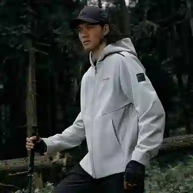 探路者  户外运动休闲简约舒适百搭  软壳衣  男款