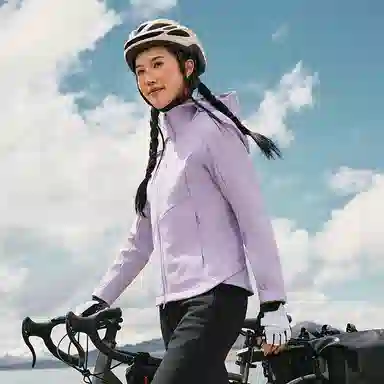 探路者  抓绒防风防泼水修身版型  软壳衣  女款