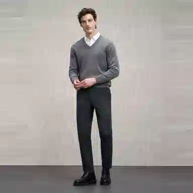 EMZ V-Neck Wool Sweater