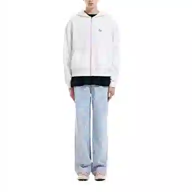 THE MUSEUM VISITOR 23AUTUMN