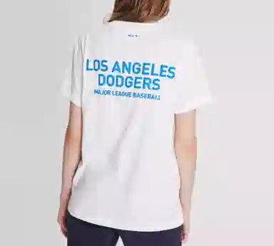 MLB T