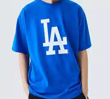 MLB T