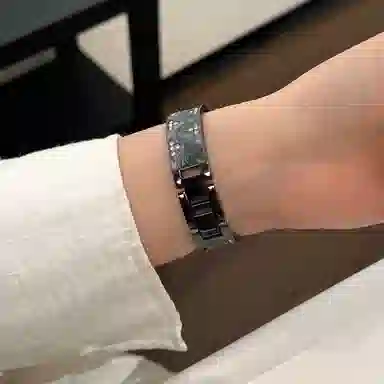 潮流腕 表带 苹果适用 金属材质 镶钻鎏金可调节表带三叶手镯夏日男女通用