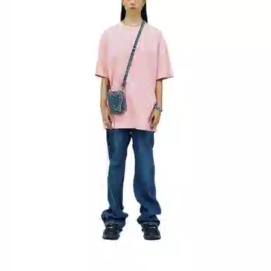 THE MUSEUM VISITOR T