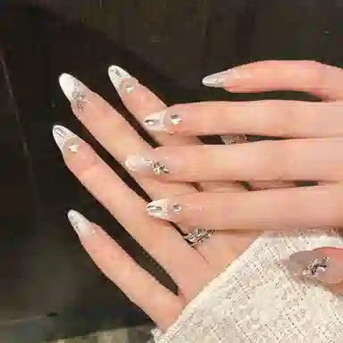 凡泽 淡雅月光猫眼爱心显白气质  穿戴甲 中梯椭圆粉色渐变 纯欲