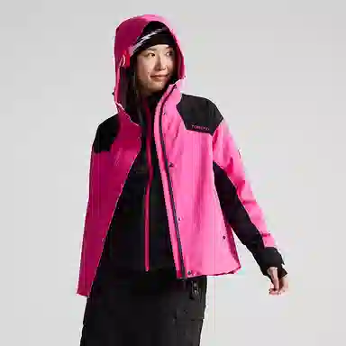 探路者  户外登山徒步轻盈  防风保暖冲锋衣 女款