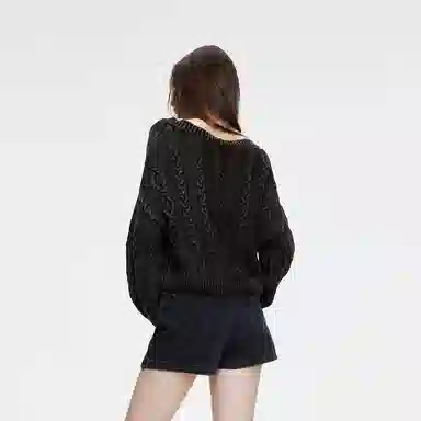 ONLY V