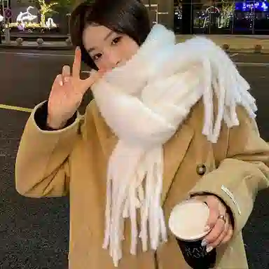 恩僾德 时尚简约流苏高颜值小众防寒保暖 聚酯纤维 绒线围巾 男女同款情侣款