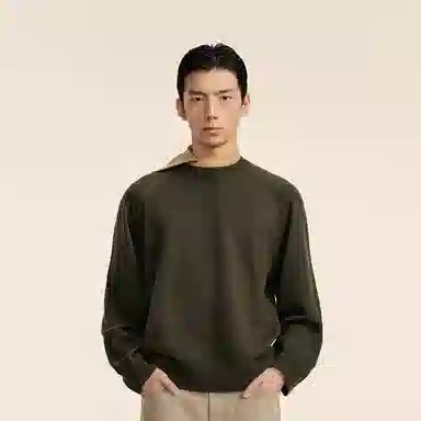 速写 纯色混纺宽松打底毛衣 男款