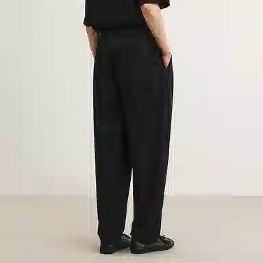 速写 宽松纯色褶皱设计直筒舒适百搭休闲裤 男款