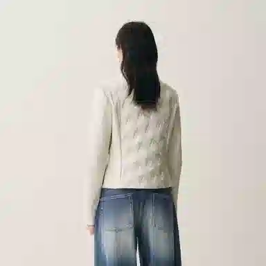 太平鸟 简约时尚轻薄修身白鸭绒排骨羽绒服 女款