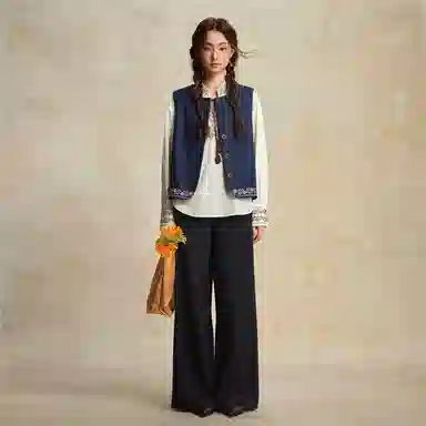 佐丹奴 撞色绣花下摆圆领牛仔外套马甲 女款