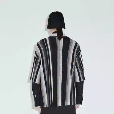 速写 条纹短款单排扣翻领短袖针织衫 男款