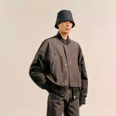 速写 短款拼接时尚舒适街头棒球领飞行员外套棉服 男款 蓝海松茶