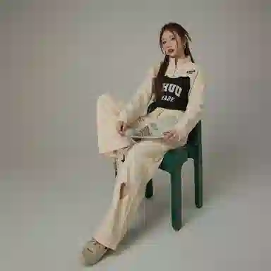 CHUU Logo Zip Jacket