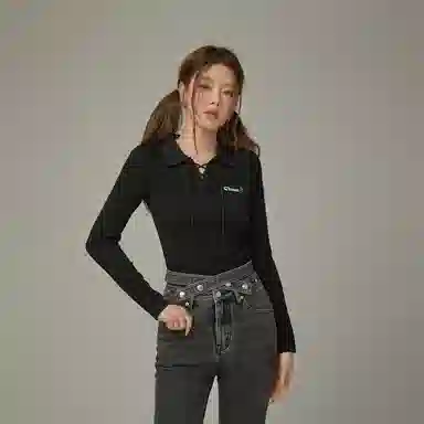 CHUU T