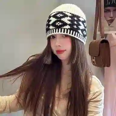 Enyide Vintage Quilted Knit Beanie