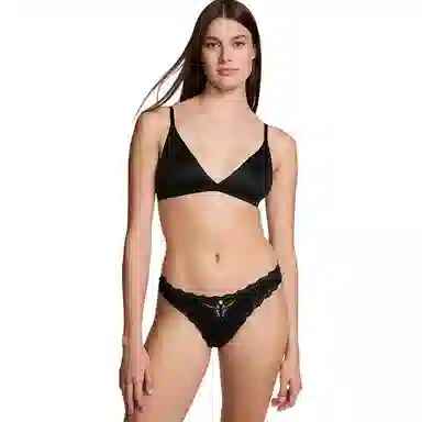 Victoria's Secret DREAM ANGELS Lace Thong Panty Black 1