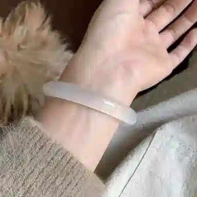 MY WORLD BEGINS AND ENDS WITH YOU