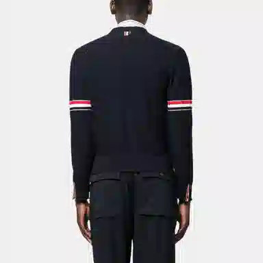THOM BROWNE V