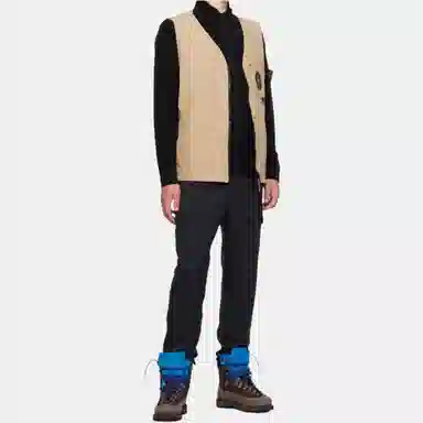 Canada Goose V-Neck Vest Beige