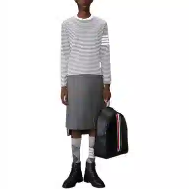 THOM BROWNE T
