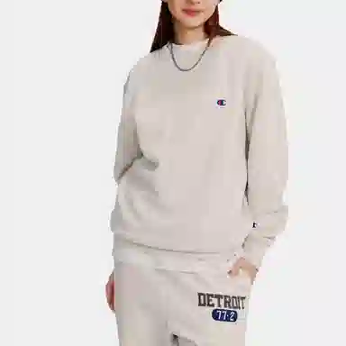 Champion Basic Crewneck Sweatshirt