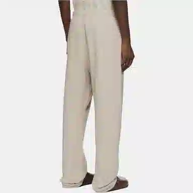 Fear of God Essentials FW22 Relaxed Sweatpant Smoke