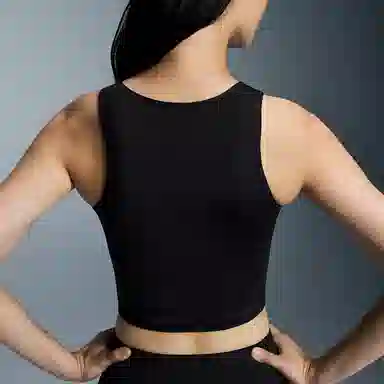 On Studio Cut-Out Crop