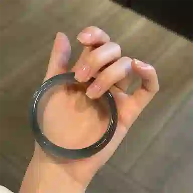 谧月珠宝 中式国潮国风复古典雅 小众设计高级清冷清透轻奢通勤旗袍 精致素净莹润光亮圆条甜蜜饰爱显白 玛瑙 玉石手镯 女款