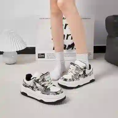 拉夏贝尔 轻便百搭 增高透气 低帮 板鞋 女款
