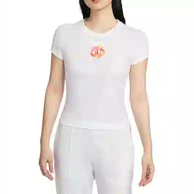 Nike Sportswear Chill Knit logo T