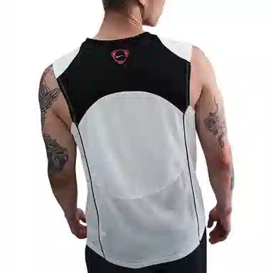 Nike Dri-Fit SS25 Total 90 logo