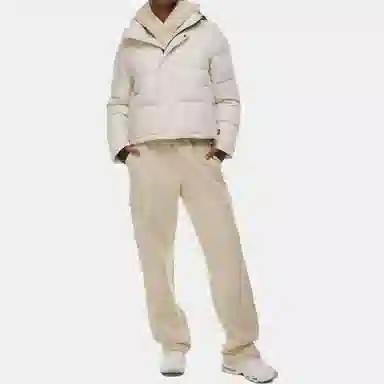 Aritzia TNA Super Puff Shorty